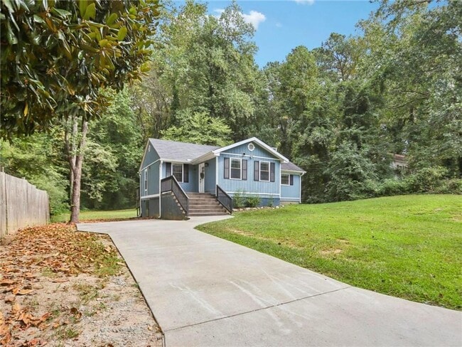 1918 W Kimberly Rd SW in Atlanta, GA - Building Photo - Building Photo