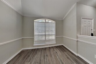 1015 S Wellsford Dr in Pearland, TX - Building Photo - Building Photo