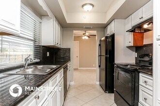 1531 NW 46th Ave in Lauderhill, FL - Foto de edificio - Building Photo