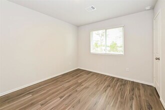 1052 Burkes Rdg Trl in Conroe, TX - Building Photo - Building Photo