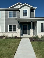 11407 N 161st Ct in Bennington, NE - Building Photo