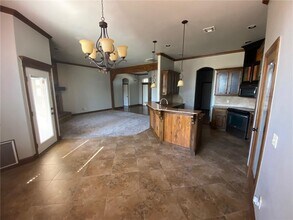 616 Sally Ct in Moore, OK - Building Photo - Building Photo