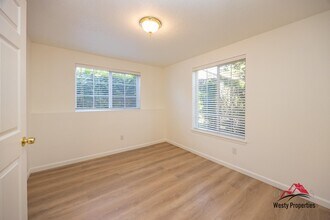 1227 SE Boise St in Portland, OR - Building Photo - Building Photo
