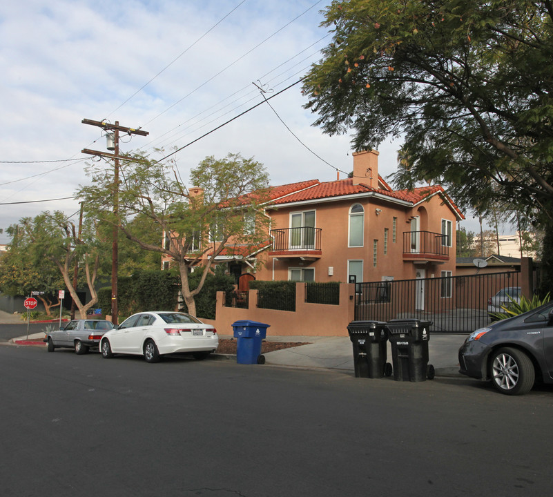 1554 Myra in Los Angeles, CA - Building Photo