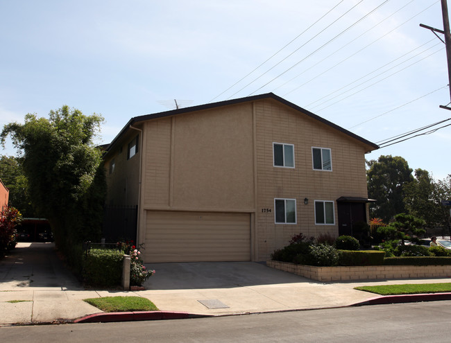 11763 Nebraska Ave in Los Angeles, CA - Building Photo - Building Photo