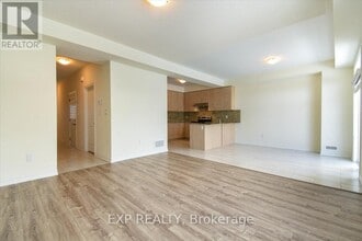 80 Hillcroft Wy in Kawartha Lakes, ON - Building Photo - Building Photo