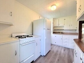 3 River Rd in Bourne, MA - Building Photo - Building Photo