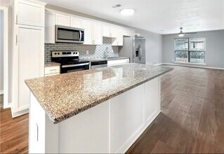 1810 Clarawood Dr in Killeen, TX - Building Photo - Building Photo