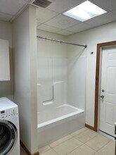 514 Loras Blvd in Dubuque, IA - Building Photo - Building Photo