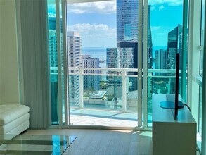 951 Brickell Ave, Unit 3611 in Miami, FL - Building Photo - Building Photo