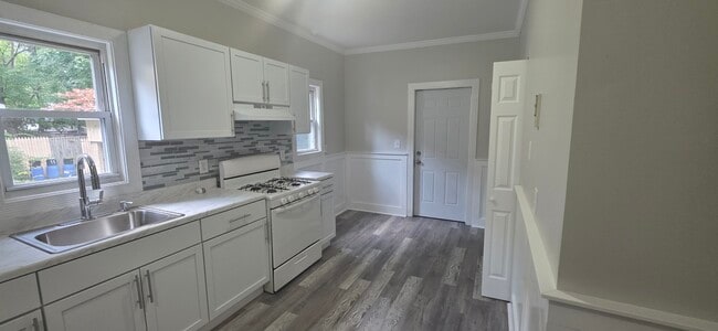 235 Starr St, Unit 1 in New Haven, CT - Foto de edificio - Building Photo