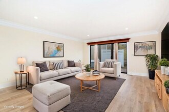 13 Lawson Ln in Ridgefield, CT - Building Photo - Building Photo