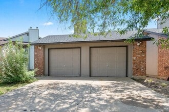 1801 Rawhide Dr in Round Rock, TX - Building Photo - Building Photo