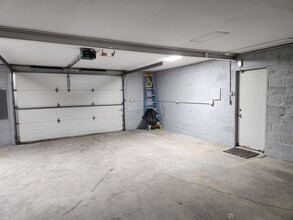 N91W16356-W16356 Pershing Ave in Menomonee Falls, WI - Building Photo - Building Photo