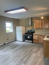 207 Gorham Ave in Mayfield, PA - Building Photo - Building Photo