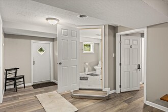 350 Hill Park Dr in Bristol, VA - Building Photo - Building Photo