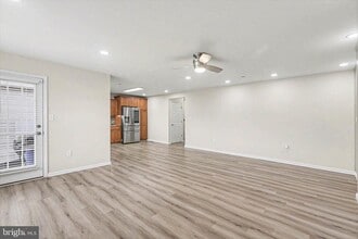 90 Cortland Crossing in Palmyra, PA - Building Photo - Building Photo