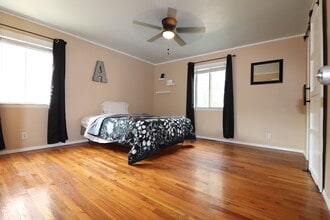 8227 Santa Fe Dr, Unit Lowell Condominiam in Overland Park, KS - Foto de edificio - Building Photo