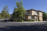 Chandon Village in San Diego, CA - Foto de edificio - Building Photo