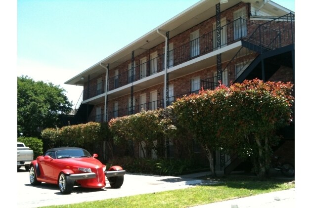 2325 Pasadena Ave in Metairie, LA - Building Photo - Building Photo