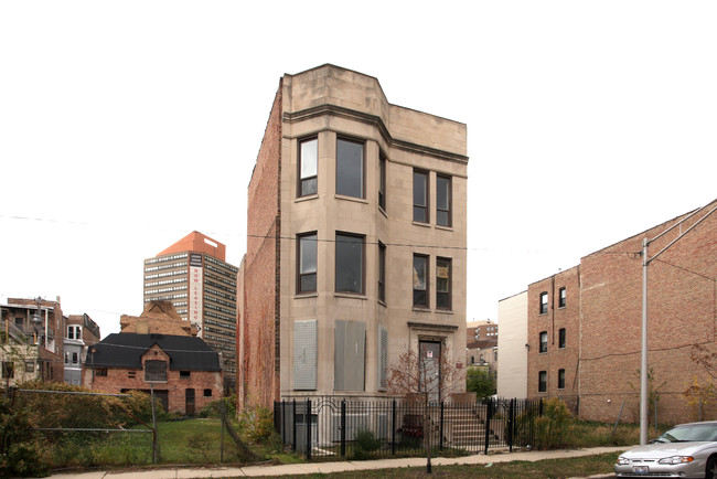 4041 S Calumet Ave in Chicago, IL - Building Photo - Building Photo