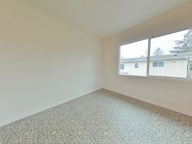 930 NW Sequoia Ave in Corvallis, OR - Building Photo - Building Photo