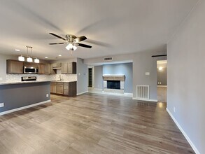 5053 Ashlock Dr, Unit 4212 in The Colony, TX - Foto de edificio - Building Photo