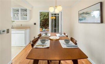 3247 NE 97th St in Seattle, WA - Building Photo - Building Photo