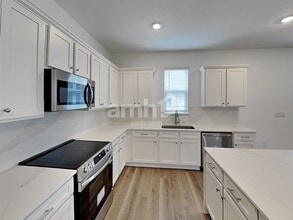 3012 20th Ave W in Bradenton, FL - Foto de edificio - Building Photo