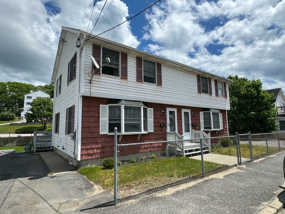 26 Atlantic Ave, Unit 26 in Old Orchard Beach, ME - Building Photo