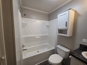 152 Donald Ave in Lansing, MI - Building Photo - Building Photo