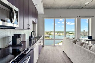 617 N 12th St in Tampa, FL - Building Photo - Building Photo