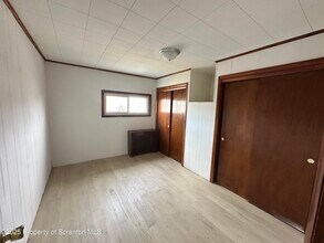 921 Wood St in Scranton, PA - Building Photo - Building Photo