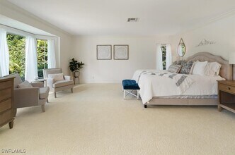 1060 Galleon Dr in Naples, FL - Building Photo - Building Photo