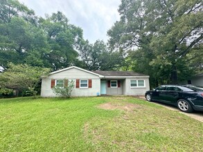 4077 S Lancewood Dr in Mobile, AL - Building Photo - Building Photo
