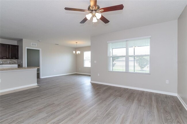 1837 Van Gogh Dr in Auburndale, FL - Foto de edificio - Building Photo