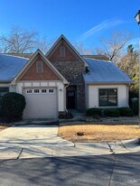 11 Elk Ridge Ln in Southern Pines, NC - Building Photo