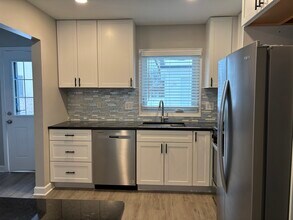 5552 Lyman Ave in Downers Grove, IL - Building Photo - Building Photo