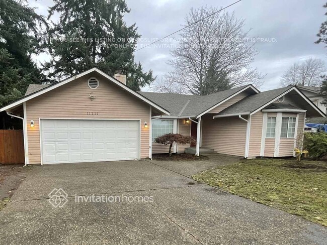 property at 11211 152nd St E