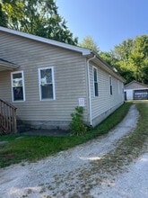 525 W Cherry St in Austin, IN - Building Photo - Building Photo