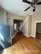 1702 N Campbell Ave in Chicago, IL - Building Photo - Building Photo