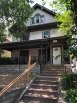 2404 Lyndale Ave S, Unit 3 in Minneapolis, MN - Building Photo