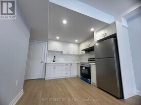 3422 Braeside Wy in Pickering, ON - Building Photo