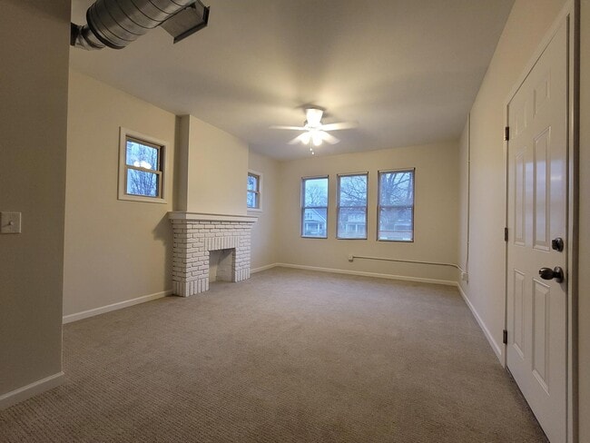 1511 Columbus Ave, Unit C