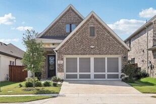 9032 Winding Crk Dr in Oak Point, TX - Building Photo