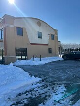 264 Highway 35, Unit A in Eatontown, NJ - Foto de edificio - Building Photo