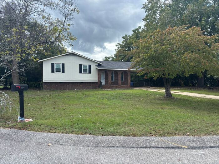 2130 Quailridge Dr in Fayetteville, NC - Building Photo
