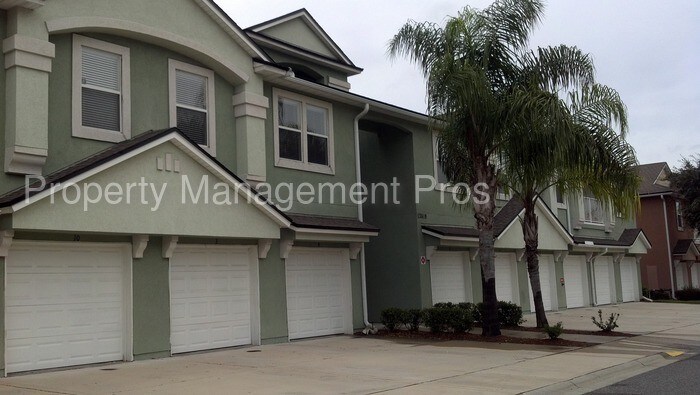 13827 Herons Landing Way-Unit -APT 6 in Jacksonville, FL - Foto de edificio