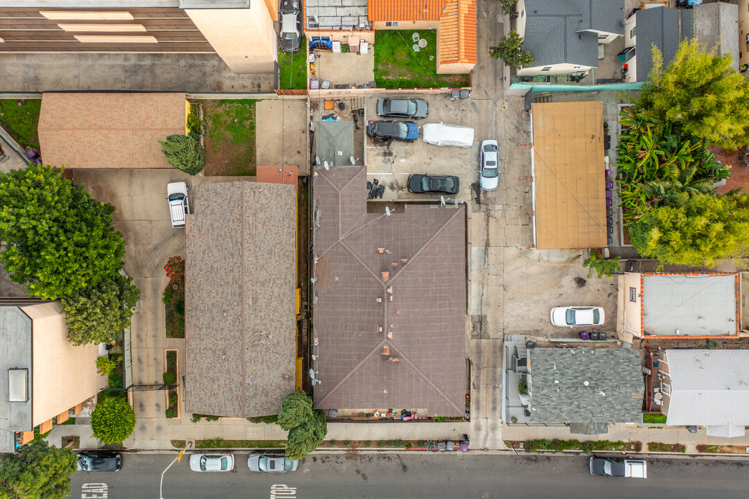 426 Golden Ave in Long Beach, CA - Building Photo