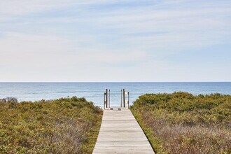 30 Madequecham Valley Rd in Nantucket, MA - Building Photo - Building Photo